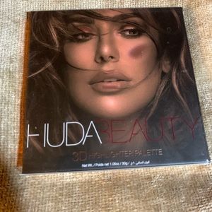 Huda Beauty Pallet